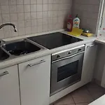 아파트 Near Metro *