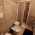 아파트 Near Metro