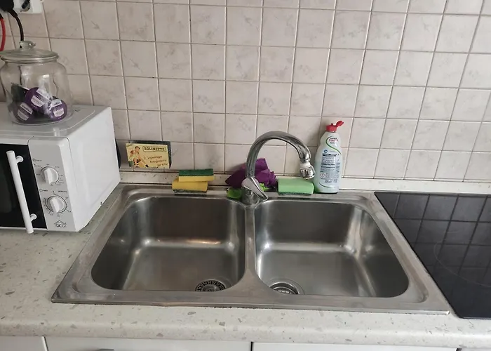 Near Metro Apartmán *