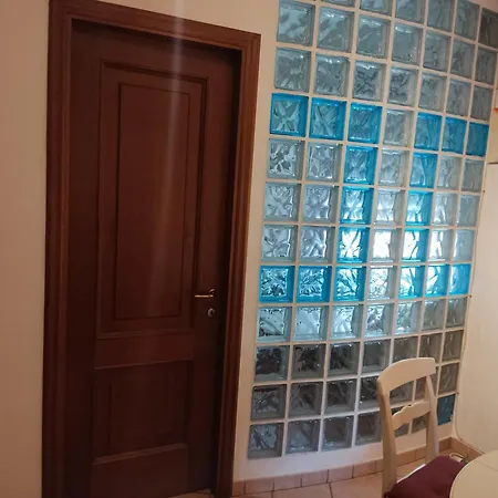 Apartment Near Metro