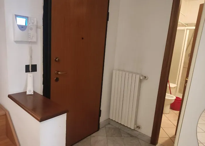 Apartment Near Metro